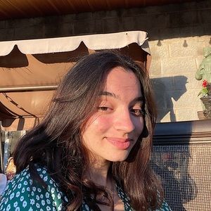 Meet your Posher, Angela